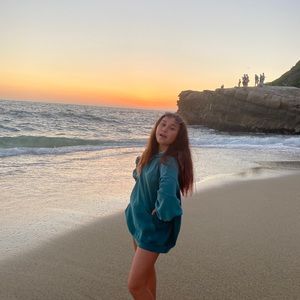 Meet your Posher, Mia